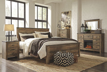 Load image into Gallery viewer, Trinell - Panel Headboard