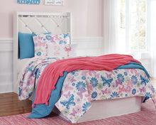 Load image into Gallery viewer, Dreamur - Champagne - Twin Panel Headboard
