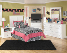 Load image into Gallery viewer, Bostwick Shoals - White - 3 Pc. - Dresser, Mirror, Full Panel Headboard