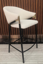 Load image into Gallery viewer, Beige - Sloped Arm Bar Stools Beige And Glossy Black (Set of 2)