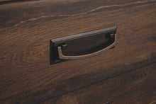 Load image into Gallery viewer, Quinden - Dresser &amp; Mirror