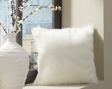 Load image into Gallery viewer, Himena - White - Pillow