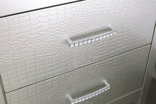 Load image into Gallery viewer, Olivet - Panel Bed Set