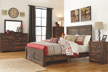 Load image into Gallery viewer, Quinden - Dark Brown - Queen Panel Bed