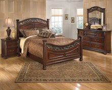 Load image into Gallery viewer, Leahlyn - Warm Brown - 6 Pc. - Dresser, Mirror, Chest, Queen Panel Bed