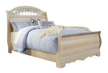 Load image into Gallery viewer, Catalina - Antique White - Queen Sleigh Bed
