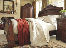 Load image into Gallery viewer, North Shore - Dark Brown - Queen Sleigh Bed
