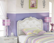 Load image into Gallery viewer, Nyssa - Purple - Metal Table Lamp (1/CN)
