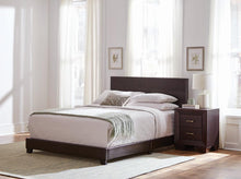 Load image into Gallery viewer, Dorian 5-piece Full Bedroom Set Brown And Dark Cocoa