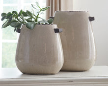 Load image into Gallery viewer, Diah - Tan - Vase Set (2/CN)