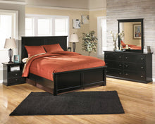 Load image into Gallery viewer, Maribel - Black - 7 Pc. - Dresser, Mirror, Queen Panel Bed, 2 Nightstands