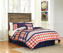 Load image into Gallery viewer, Trinell - Panel Headboard