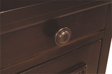 Load image into Gallery viewer, Laflorn - Sable - Chair Side End Table
