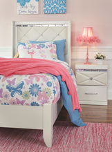 Load image into Gallery viewer, Dreamur - Panel Bed