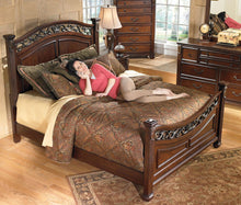 Load image into Gallery viewer, Leahlyn - Warm Brown - 5 Pc. - Dresser, Mirror, Queen Panel Bed
