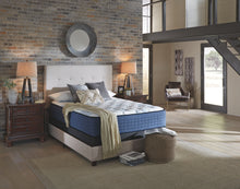 Load image into Gallery viewer, Mt Dana Plush - White - Twin Mattress