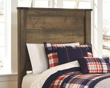 Load image into Gallery viewer, Trinell - Panel Headboard