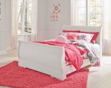 Load image into Gallery viewer, Anarasia - White - Full Sleigh Bed