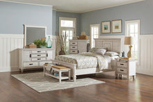 Load image into Gallery viewer, Franco Collection - Franco Queen Panel Bed Antique White