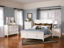 Load image into Gallery viewer, Prentice - White - Three Drawer Night Stand